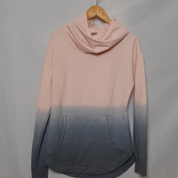 CALIA by Carrie Underwood Tops - CALIA by Carrie Underwood sweatshirt